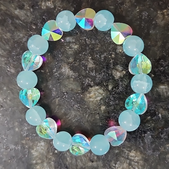 Beez Kneez Bracelets Jewelry - Handmade Burma Jade And Adabele Austrian Glass Crystal Beaded Bracelet